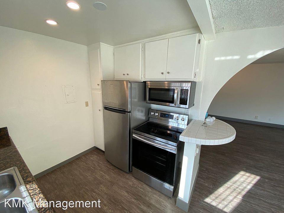 1st image of 10779 Woodbine St APT 302