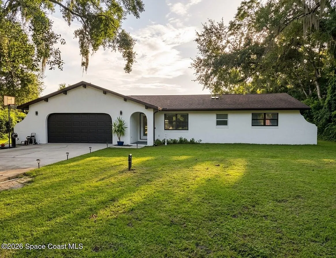 4 bed, 2.0 bath, 1380 sqft, $2,800 — Photo 1