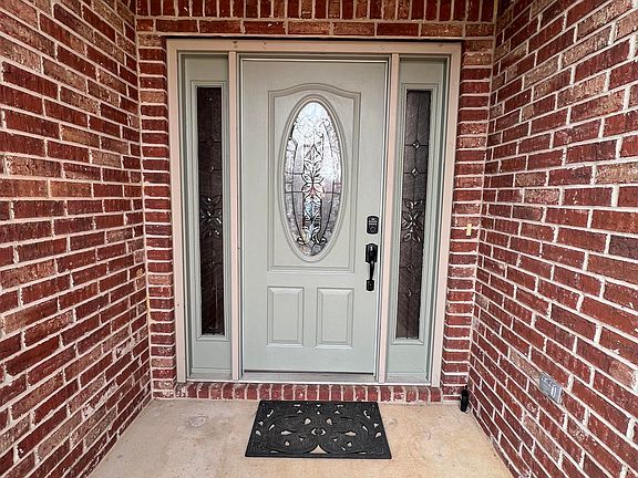 5th image of 3512 S Ridge Dr