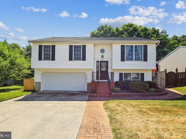 7906 Delmont Station Rd, Severn, MD 21144