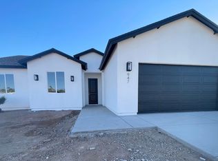 947 N Warner Dr, Apache Junction, AZ 85120