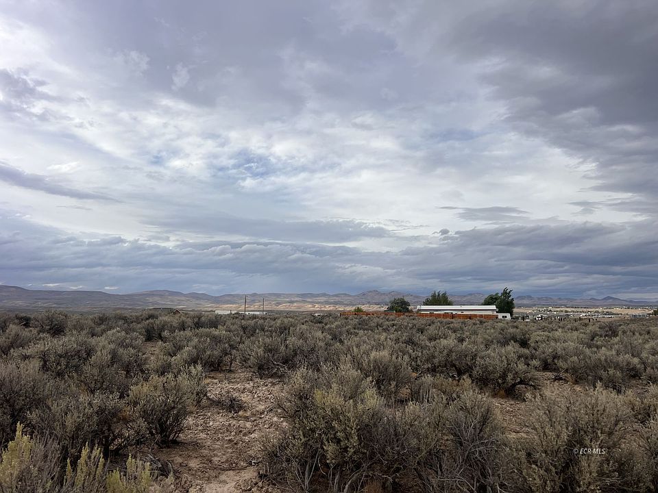 1st image of Rattlesnake St