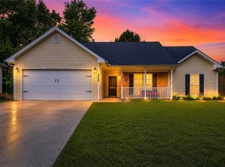 5825 April Dr, Sugar Hill, GA 30518