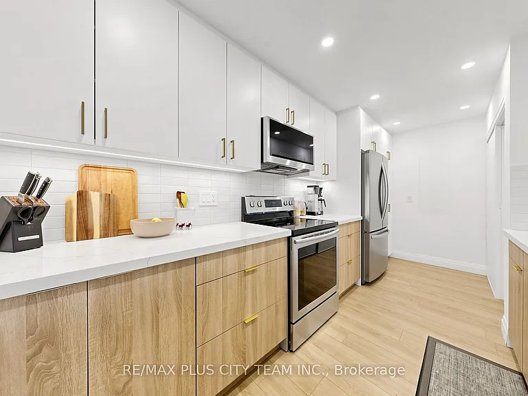 22 Southport St #437 — Photo 9