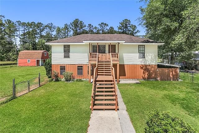 2nd image of 532 Lee Dr