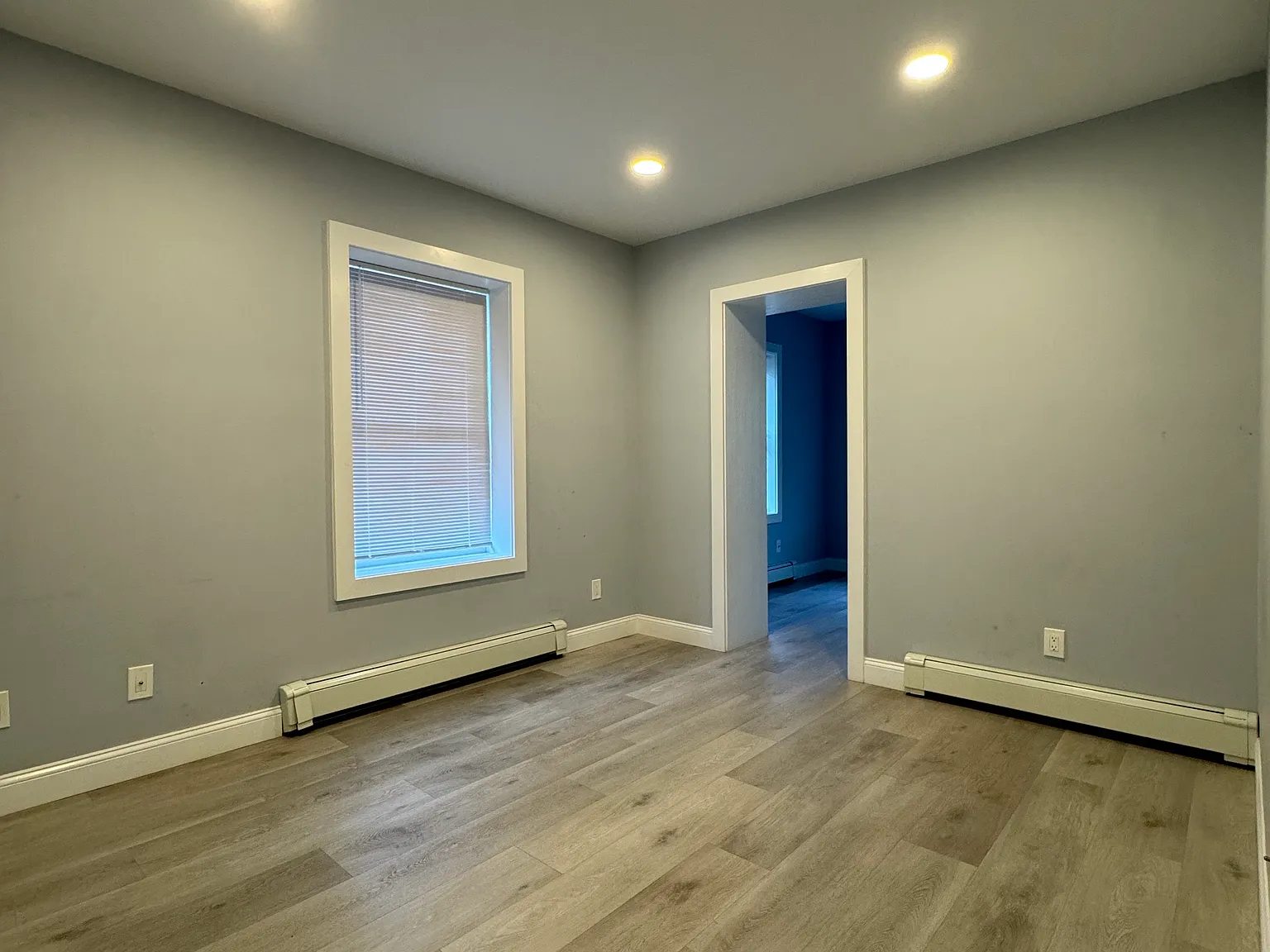 3 bed, 1200 sqft, $3,600 — Photo 3