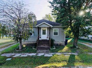 610 Orchard St, West Frankfort, IL 62896