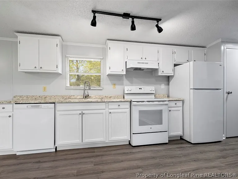 1502 Clan Campbell Dr — Photo 22