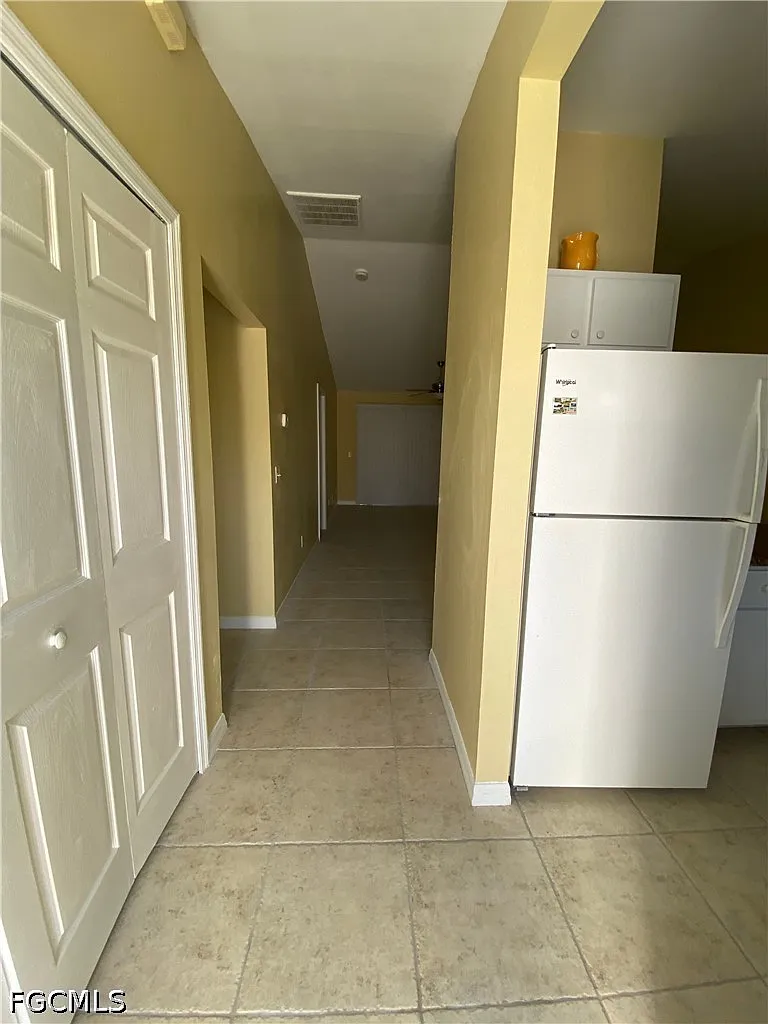 2 bed, 2.0 bath, 960 sqft, $1,400 — Photo 4