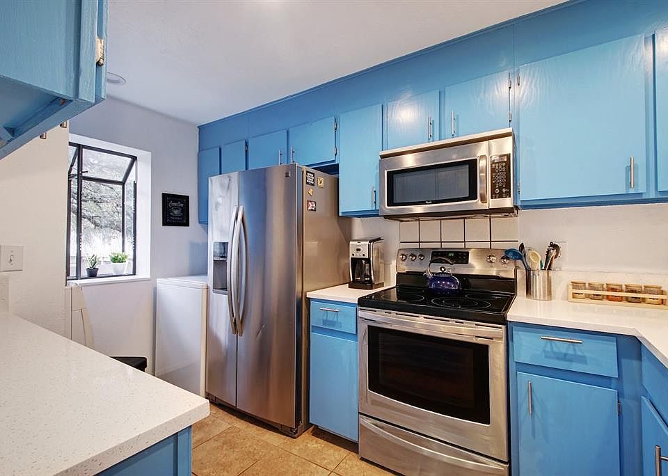 1st image of 7122 Wood Hollow Dr APT 105
