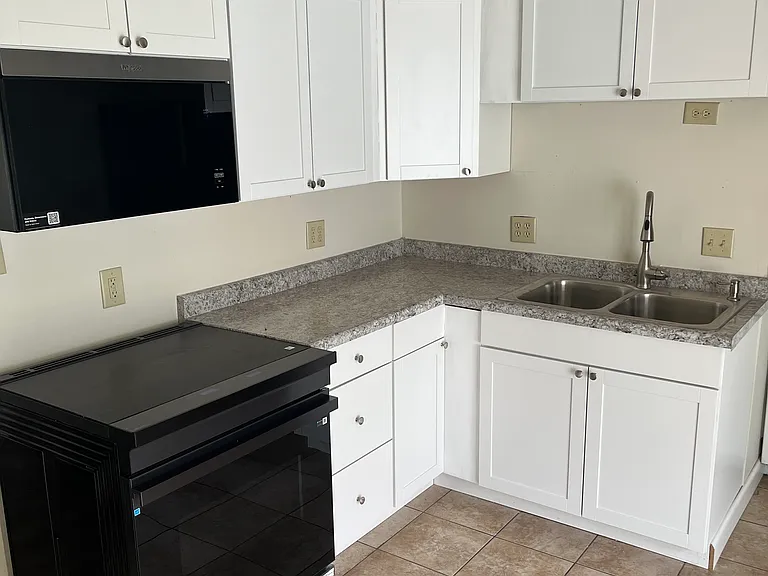 2804 Willowpark Dr — Photo 2