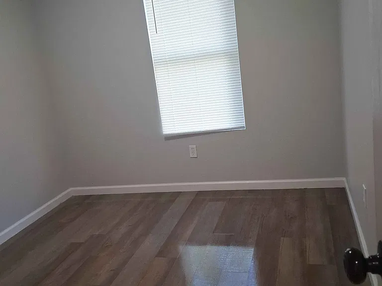 3308 Daphne Cv — Photo 4