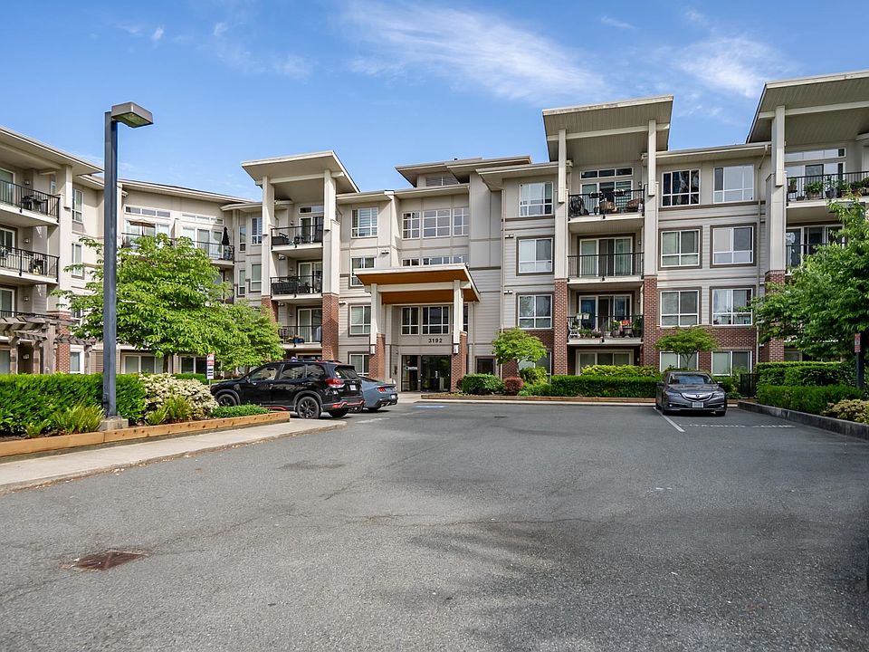 1st image of 3192 Gladwin Rd #303