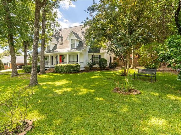 4th image of 7681 Country Squire Dr