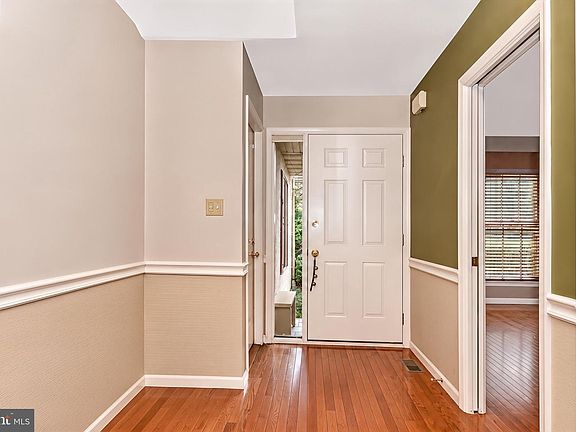 3rd image of 207 S Pine St