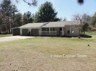 15015 Red Pine Dr, Kent City, MI