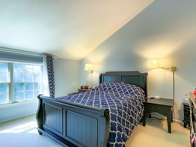 20 Hubbard Ln #106 — Photo 22