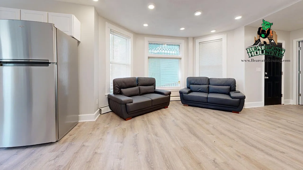 23 Oak Street - 3BD — Photo 2