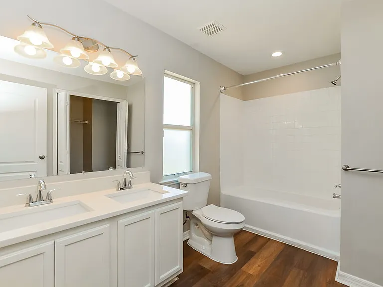 232 Tiffany Ct — Photo 10