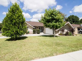 8327 Gladbeck Ave, Northridge, CA 91324