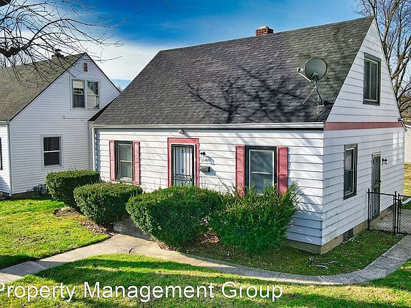 2nd image of 1846 N Belleview Pl