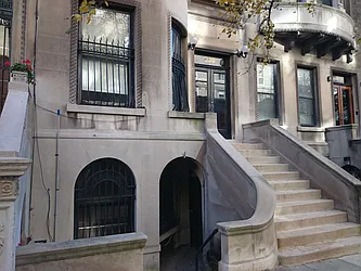 336 West 89th Street in Upper West Side