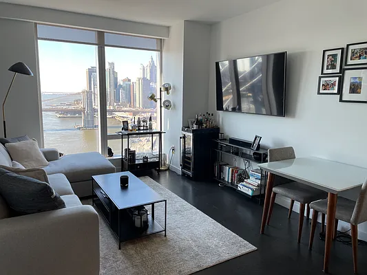 Rented by Owner | media 27