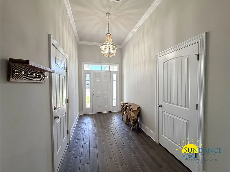 210 Tropical Breeze Dr — Photo 3