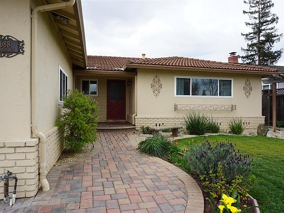 2nd image of 1688 Andalusia Way