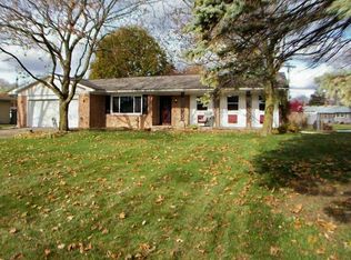 8636 Huckleberry Ln, Lansing, MI