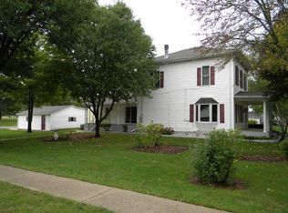 401 4th Ave W, Lyndon, IL 61261