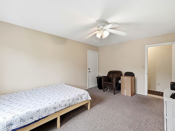 4th image of 161 Nassau Dr #161