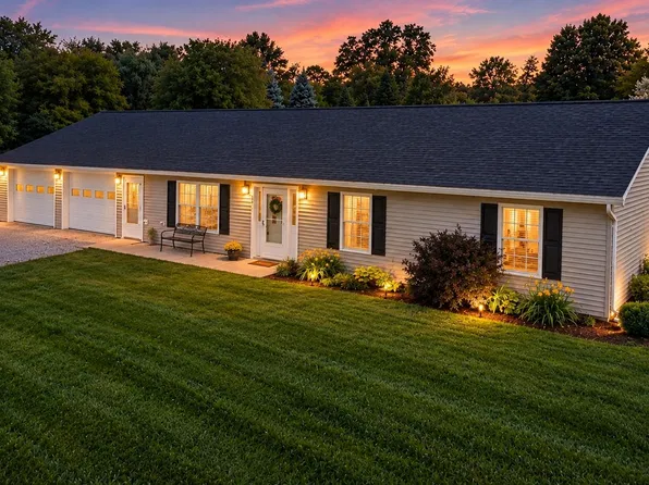 38 Boone Drive, Highgate, VT 05459