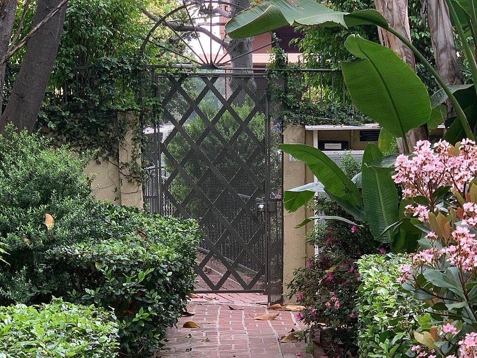 1st image of 1920 Grace Ave #B