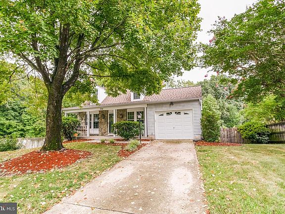 2nd image of 1704 Redbud Ct