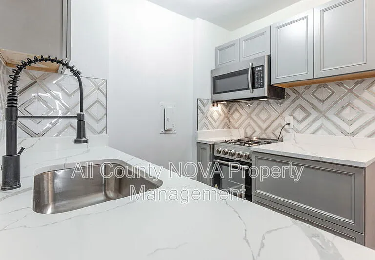 922 24th St NW #614 — Photo 23