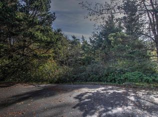 1585 SW Ocean Ct, Waldport, OR 97394