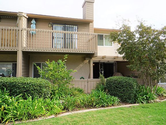 2nd image of 9951 Aviary Dr