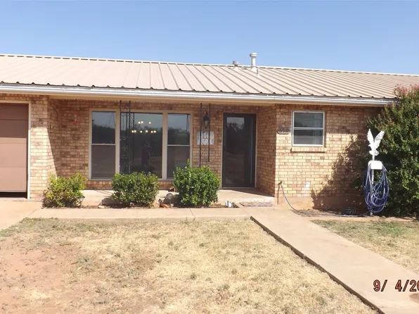 696 County Road 821, Sylvester, TX 79560