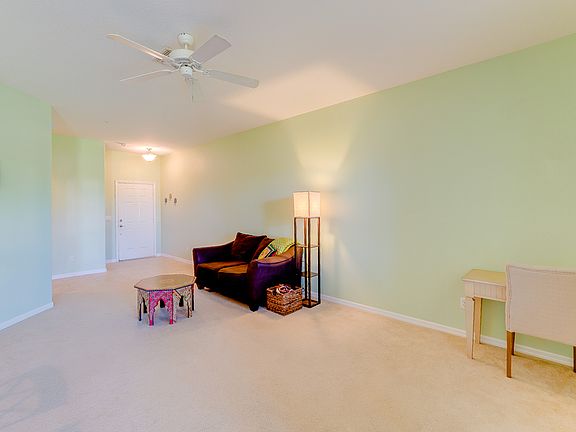4th image of 1170 Priory Cir