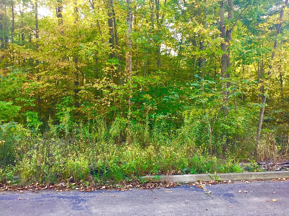 1st image of 17270 River Bluff Dr