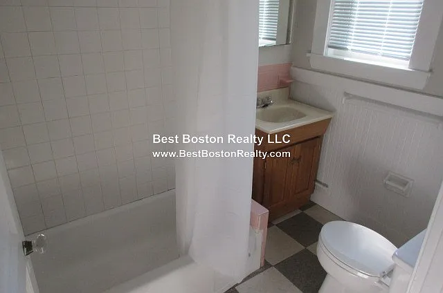 8 Forest St #2 — Photo 8