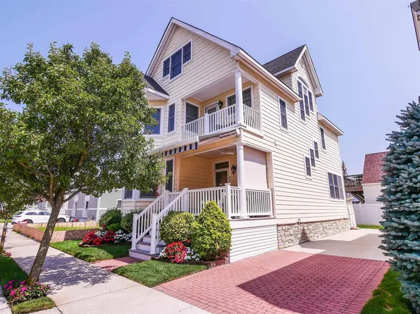 29 S Madison Ave, Margate, NJ 08402