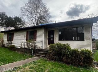 102 Chad Ln, Williamsburg, KY 40769