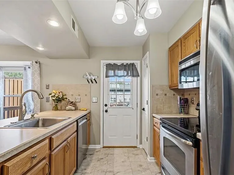 309 Hill Rd — Photo 18