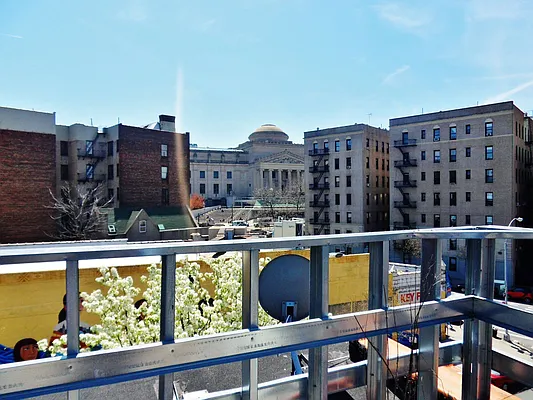 Rented by Sunrise Real Estate | media 30