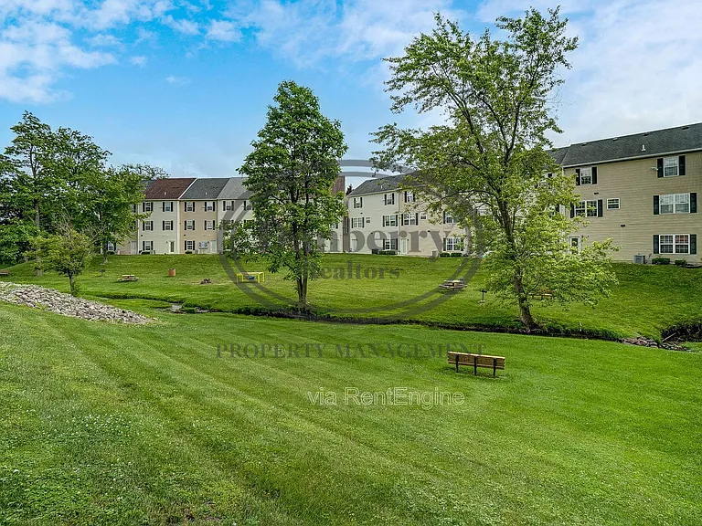 1115 N Byrne Rd — Photo 33