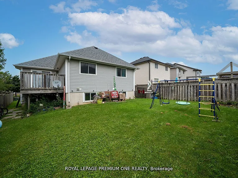 269 Berry St — Photo 27