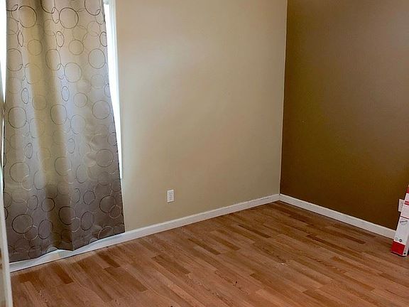 3rd image of 6135 Longwood Ave