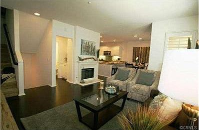 4th image of 1800 Oak St Unit 310
